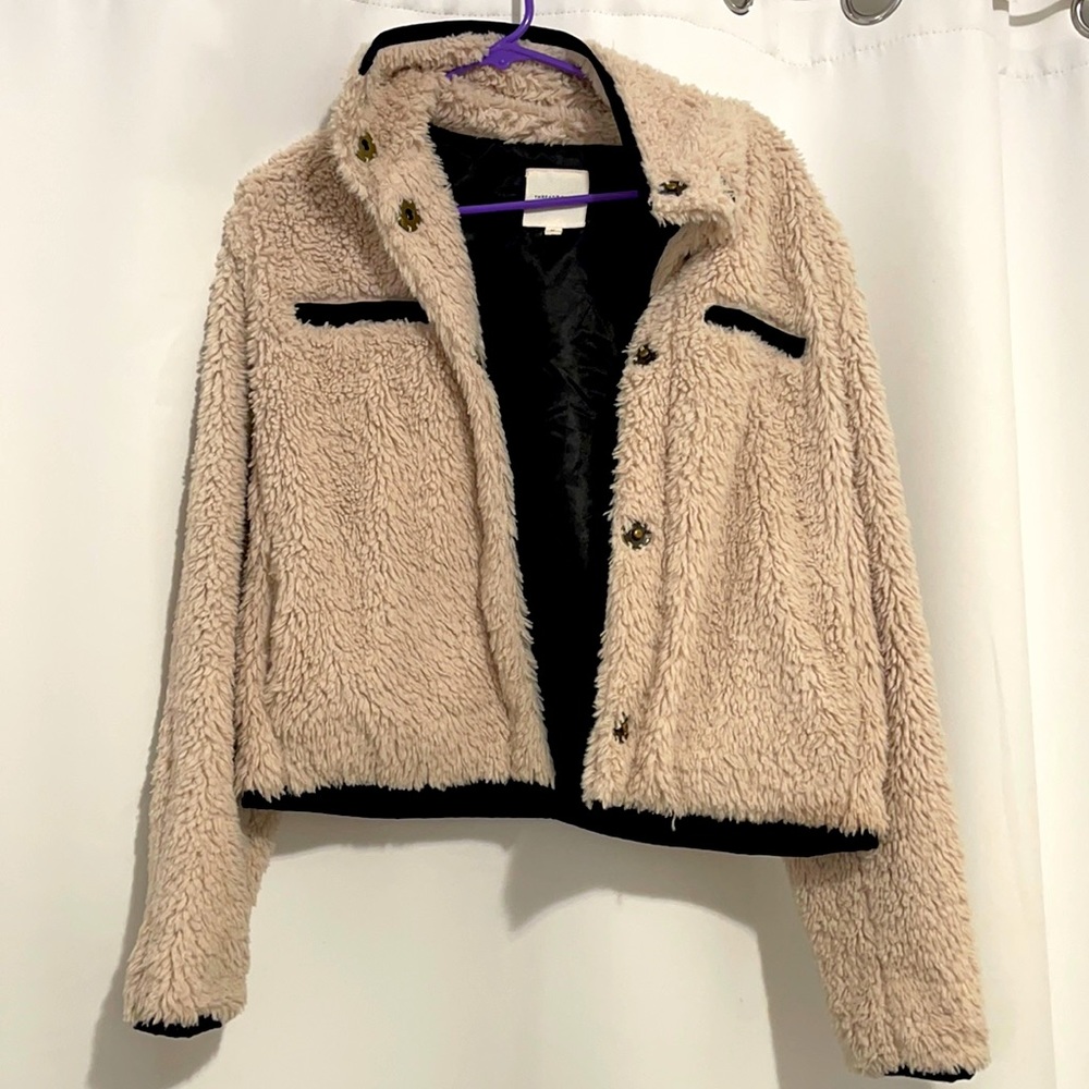 Thread & Supply fleece coat size M in creme